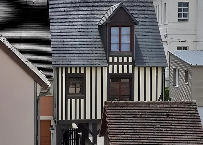 Côte Fleurie -le D'honfleur Appartement *